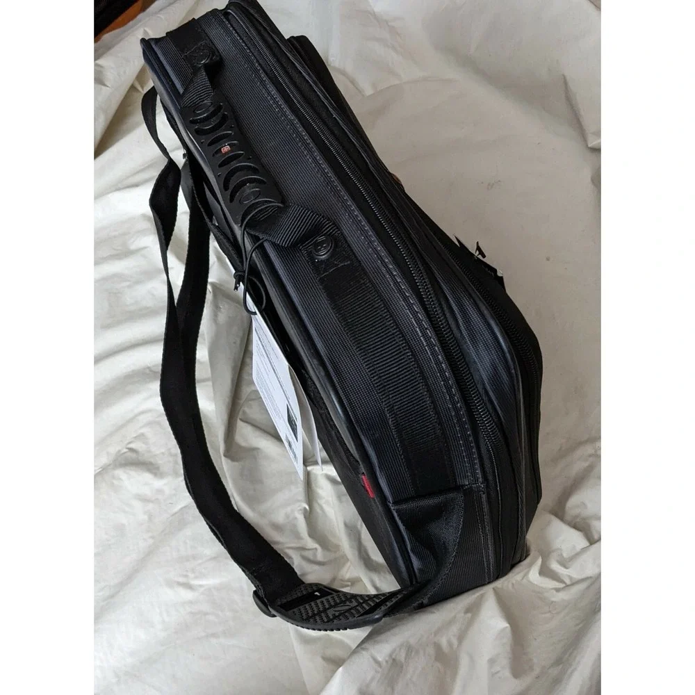 SwissGear Checkpoint Friendly 15.6 Laptop Briefcase Messenger Bag Black New